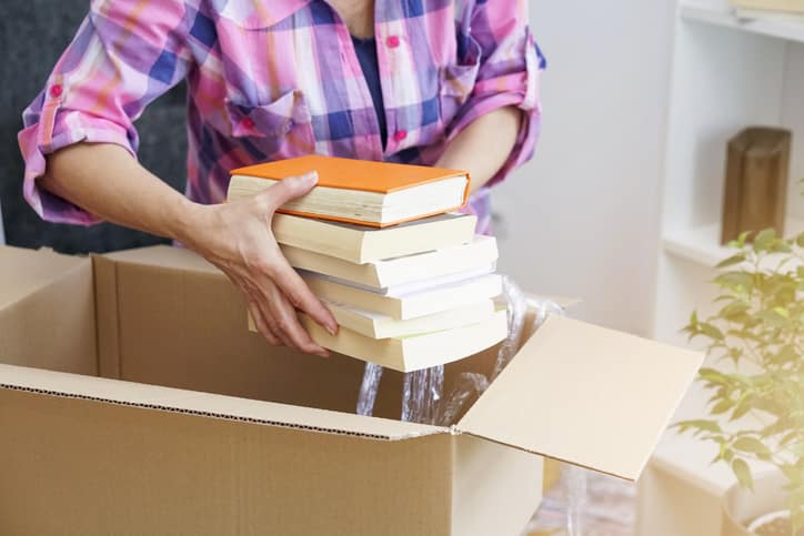 How to properly organize a move to a university residence?